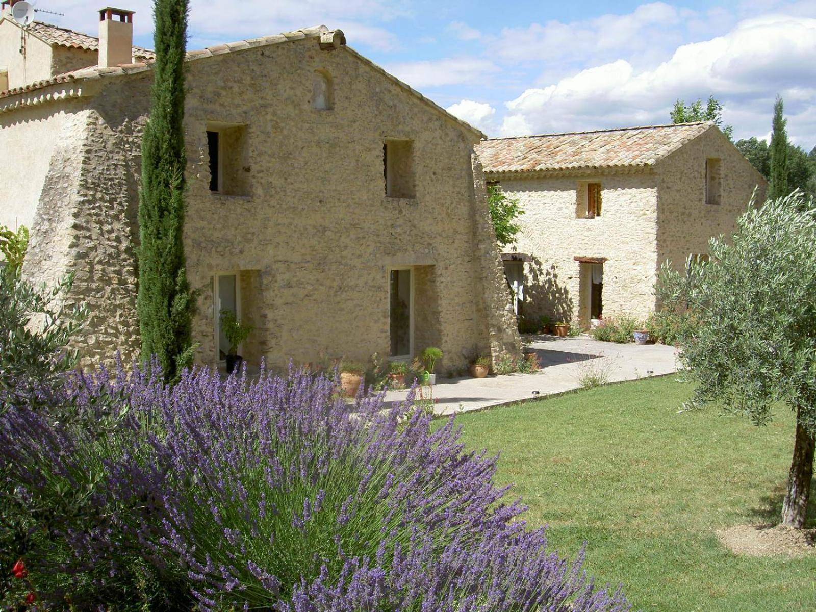 Gite Aux Tournesols Malaucene Exterior photo