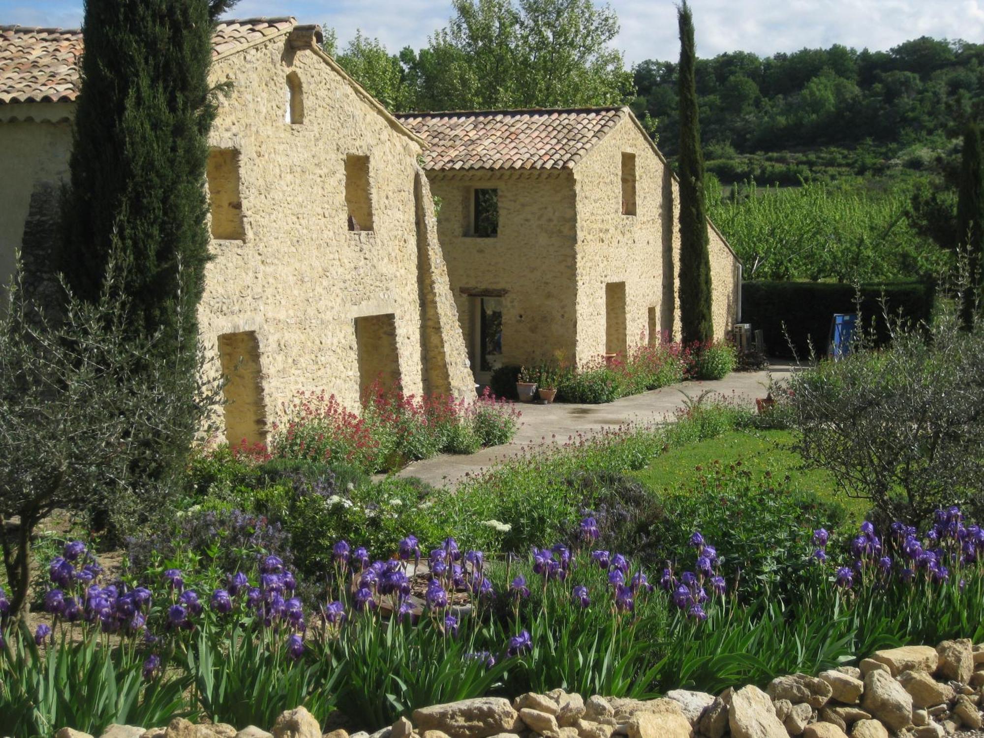 Gite Aux Tournesols Malaucene Exterior photo
